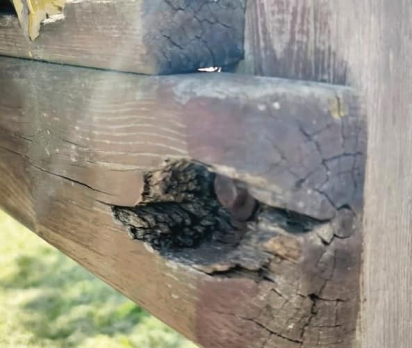 INTERPELLANZA-IMMAGINI3 Parchi nel degrado, giochi rotti e strutture abbandonate: Tiferno Civica e Civica Marinelli chiedono risposte al Comune
