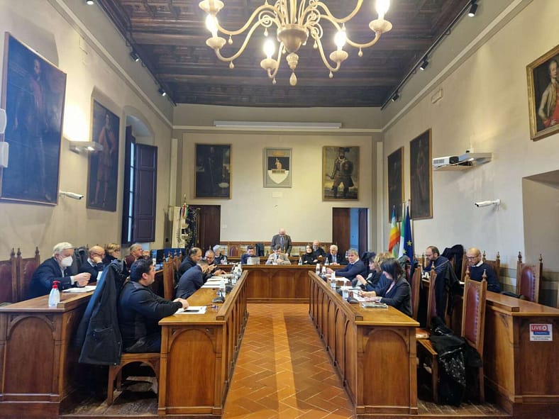 Valtiberina Toscana: Piano Strutturale Intercomunale, le opposizioni all’attacco «Così la Valtiberina resta senza una visione»